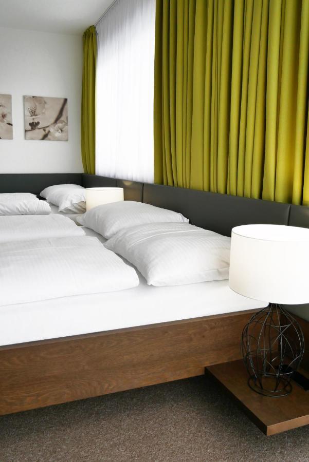 Hotel Harmony Medical & Wellness-Free Parking, 1,8Km From The Center Kromeriz Luaran gambar