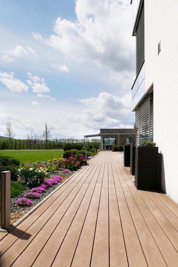 Hotel Harmony Medical & Wellness-Free Parking, 1,8Km From The Center Kromeriz Luaran gambar