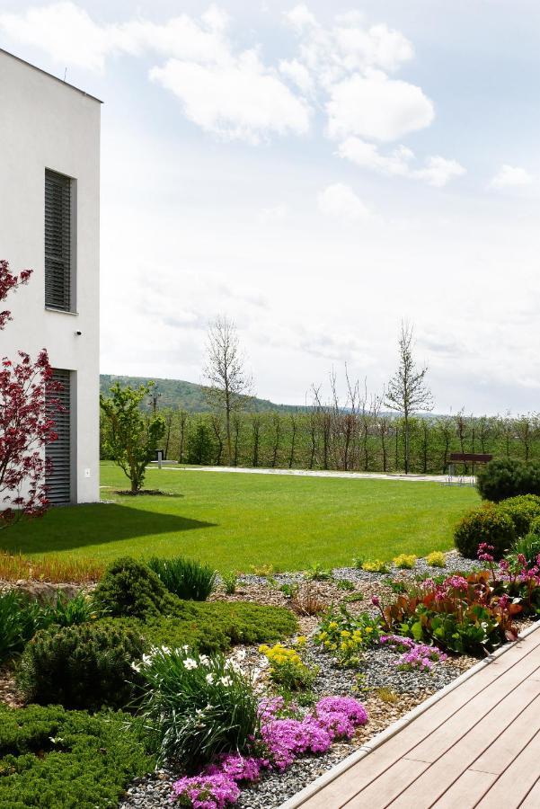 Hotel Harmony Medical & Wellness-Free Parking, 1,8Km From The Center Kromeriz Luaran gambar