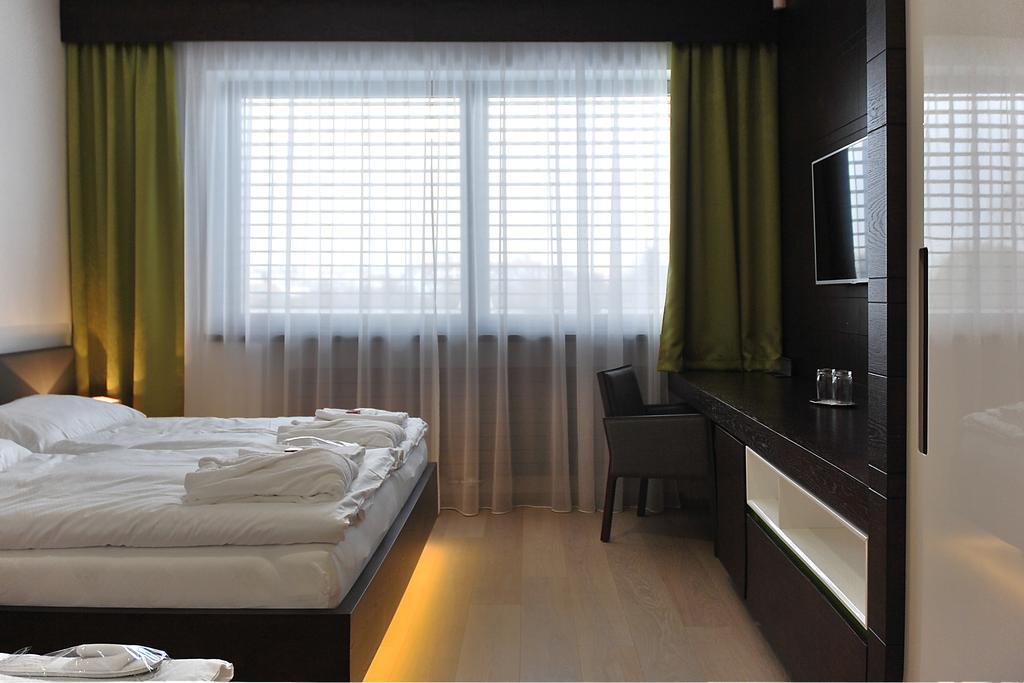 Hotel Harmony Medical & Wellness-Free Parking, 1,8Km From The Center Kromeriz Bilik gambar